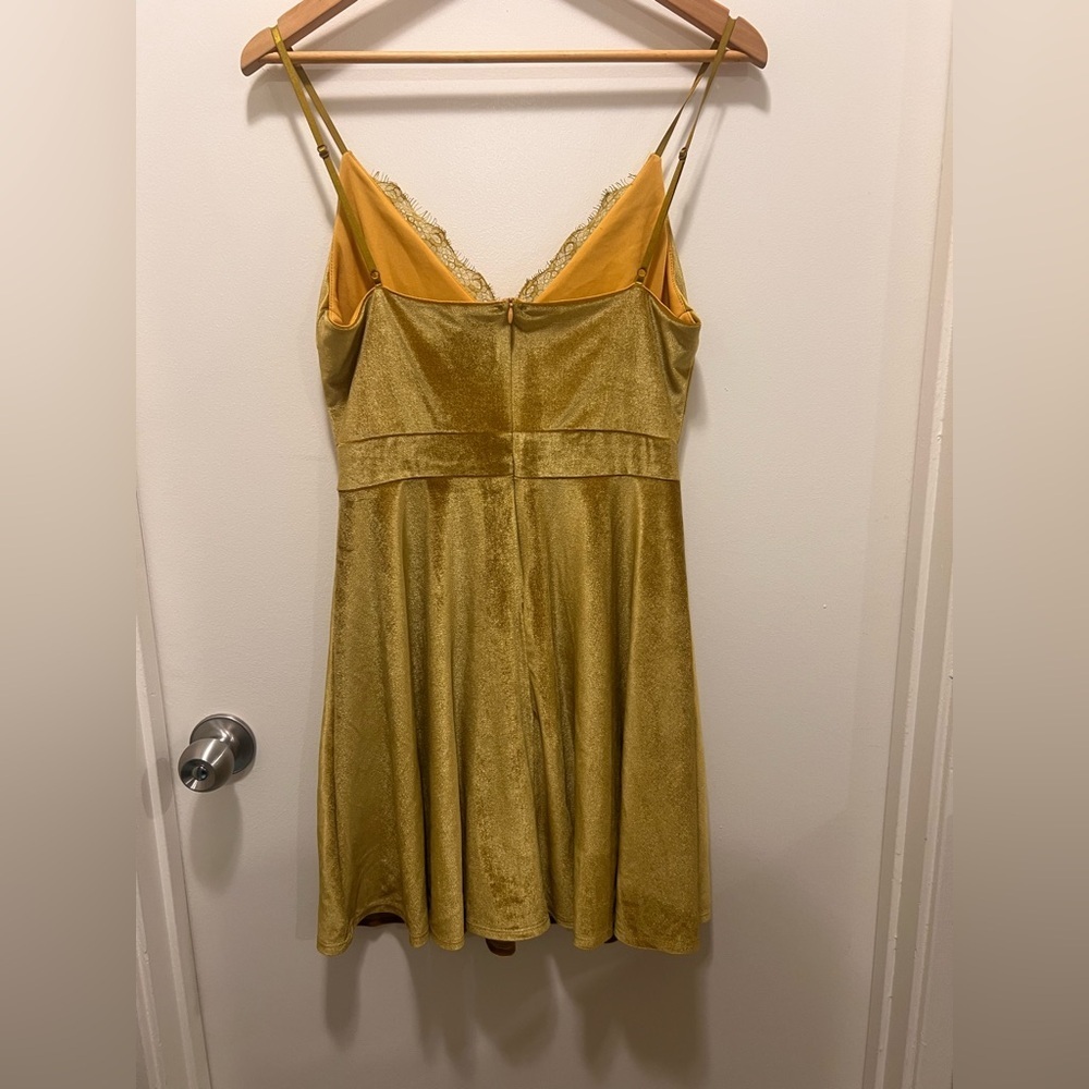 Lulus Gold Velour Mini Dress Y2K Lace Trim spring wedding guest dress - Picture 3 of 8